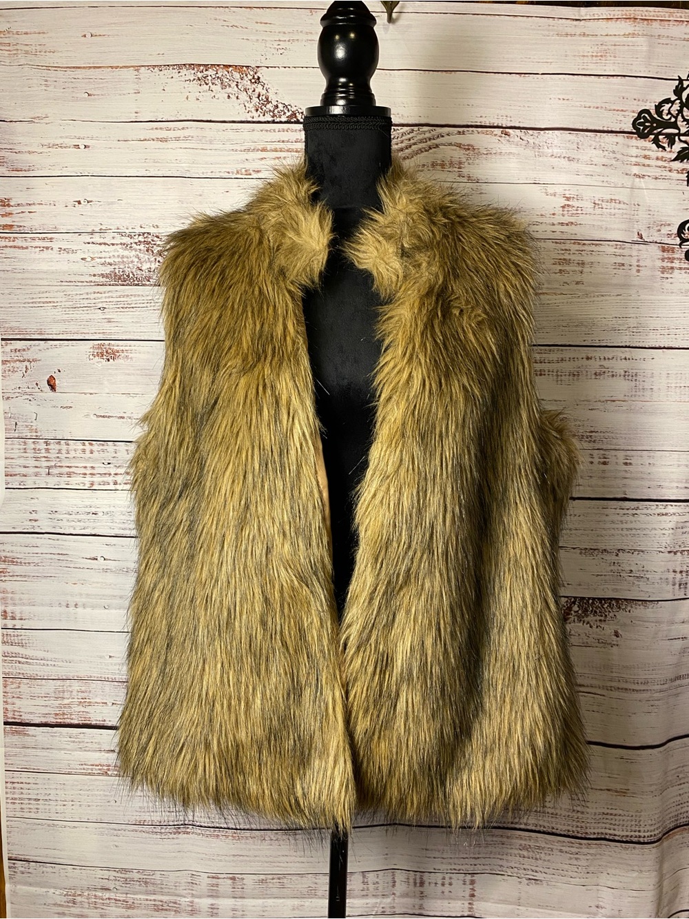 new directions Faux Fur Vest in Mustard Brown Sz-XL